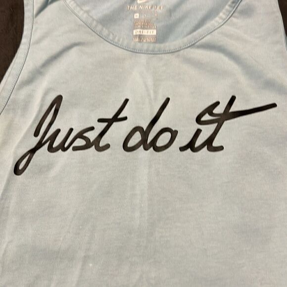 Nike Tank - Picture 3 of 5